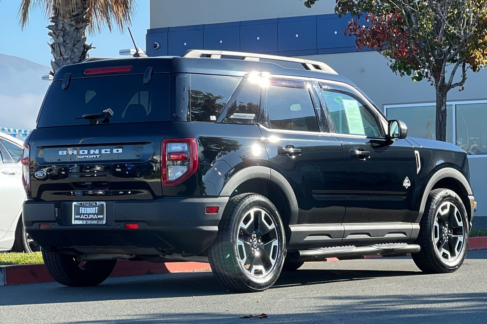 Used 2022 Ford Bronco Sport Outer Banks w/ Tech Package image 4