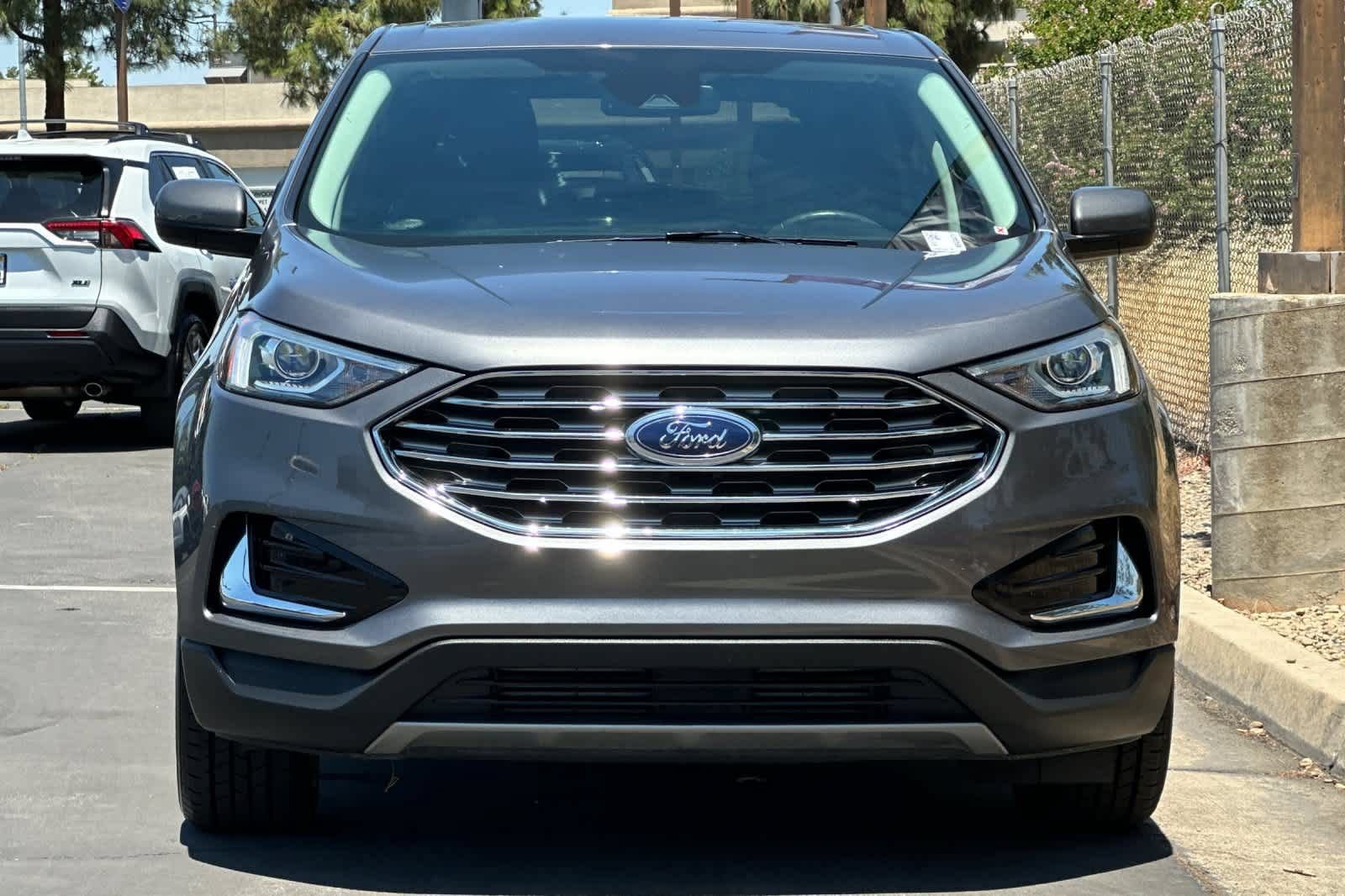 Used 2022 Ford Edge SEL AWD/4WD image 11