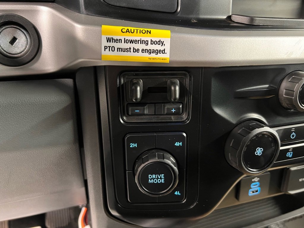 New 2026 Ford F550 4x4 Regular Cab Super Duty image 15