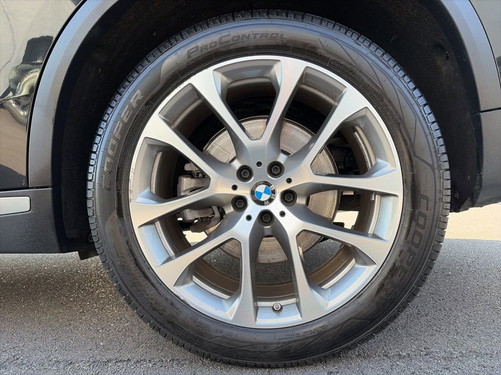 Used 2024 BMW X5 xDrive40i w/ Executive Package image 22