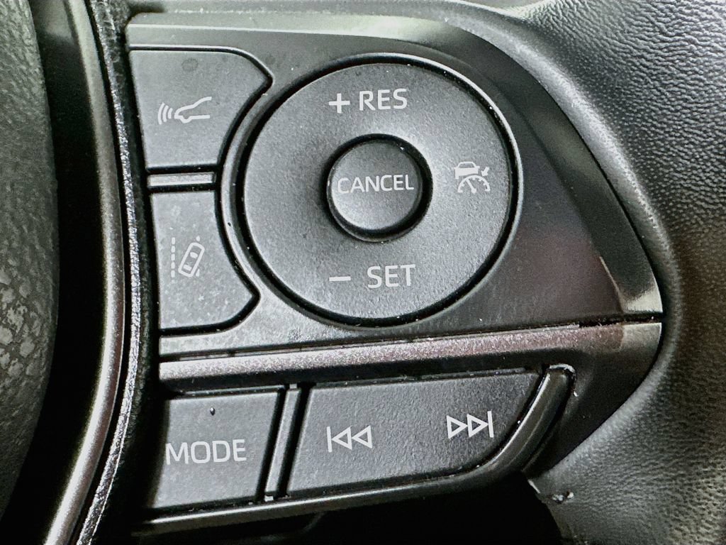 Used 2022 Toyota Camry XSE w/ Navigation Package FWD image 21