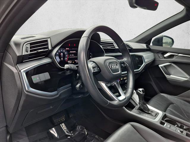 Used 2021 Audi Q3 2.0T Premium w/ Convenience Package AWD/4WD image 10