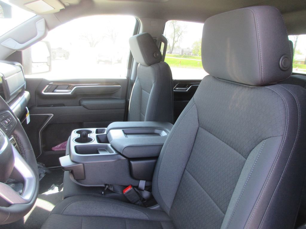 New 2026 GMC Sierra 3500 SLE image 12