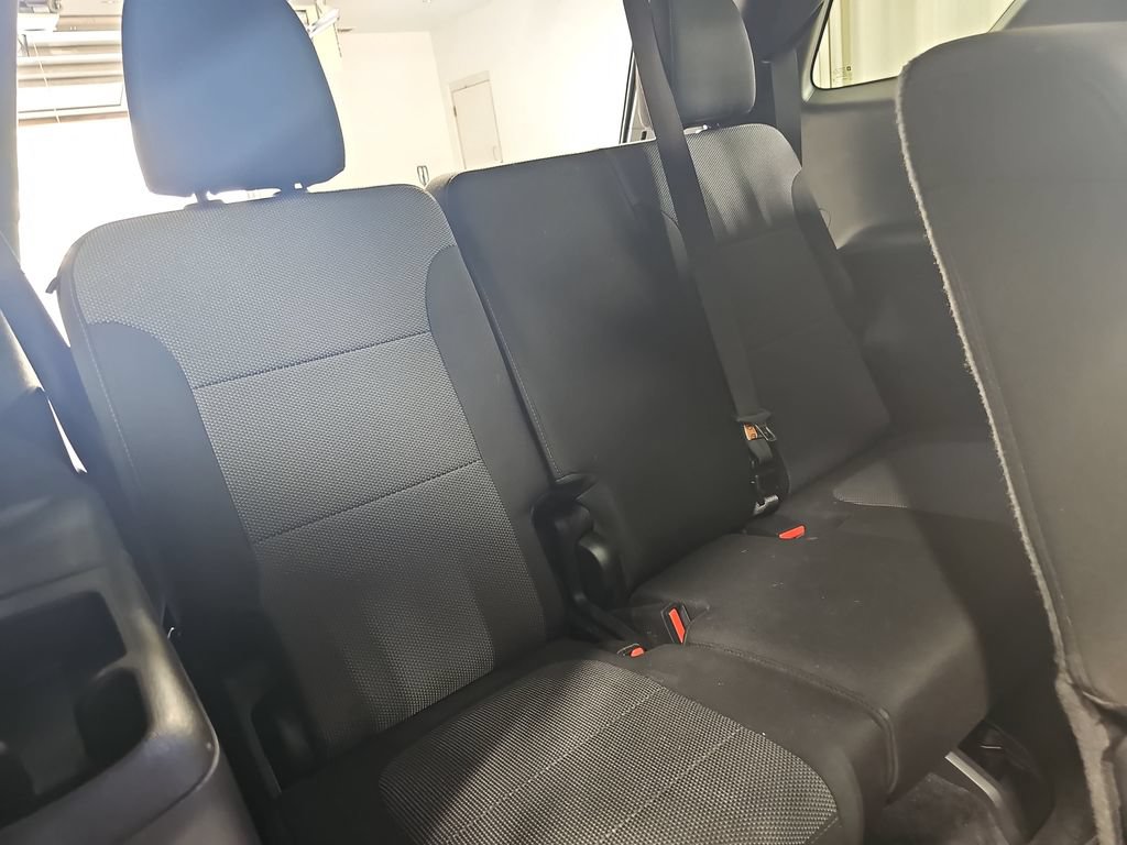 Used 2023 Chevrolet Traverse LT w/ LPO, Floor Liner Package AWD/4WD image 15