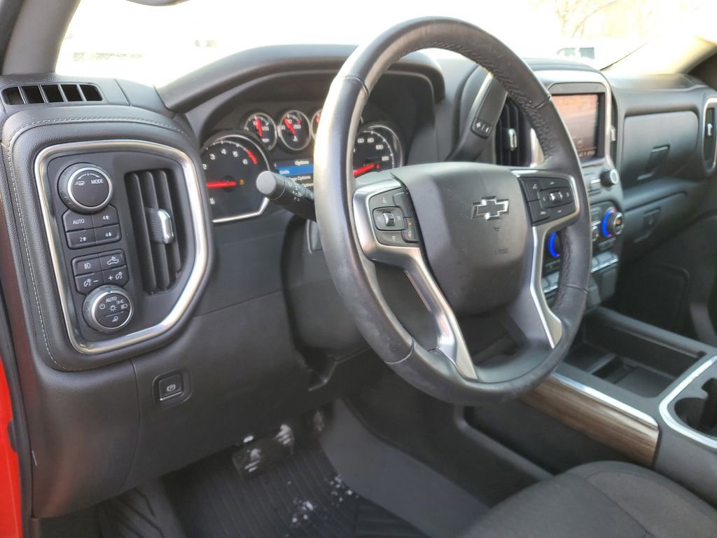 Used 2022 Chevrolet Silverado 1500 LT Trail Boss w/ Safety Package image 9