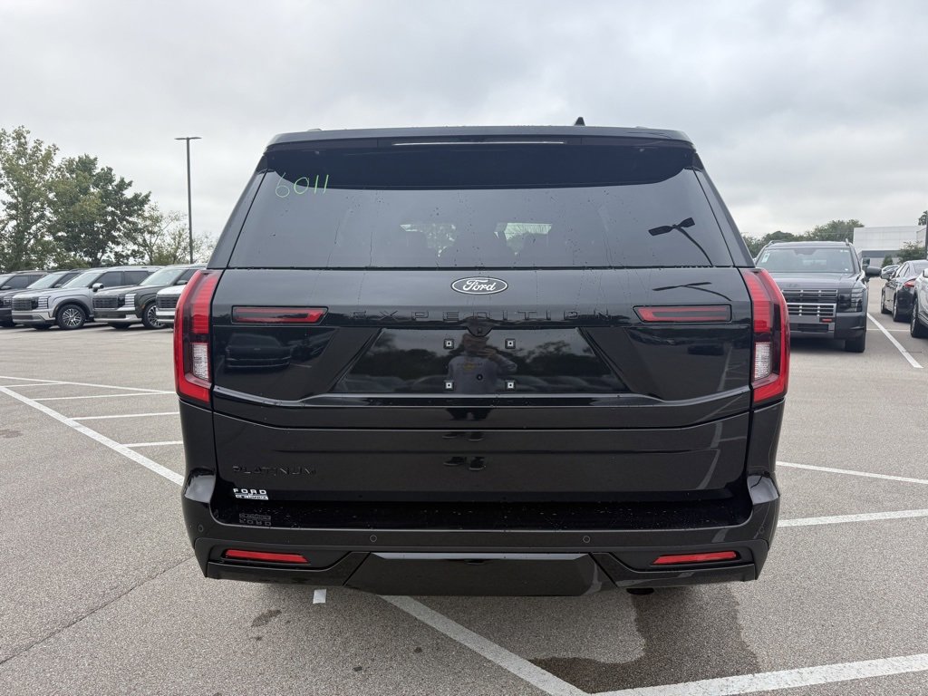 New 2025 Ford Expedition Platinum image 9