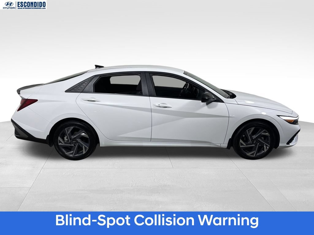 Certified 2025 Hyundai Elantra Sport FWD image 6