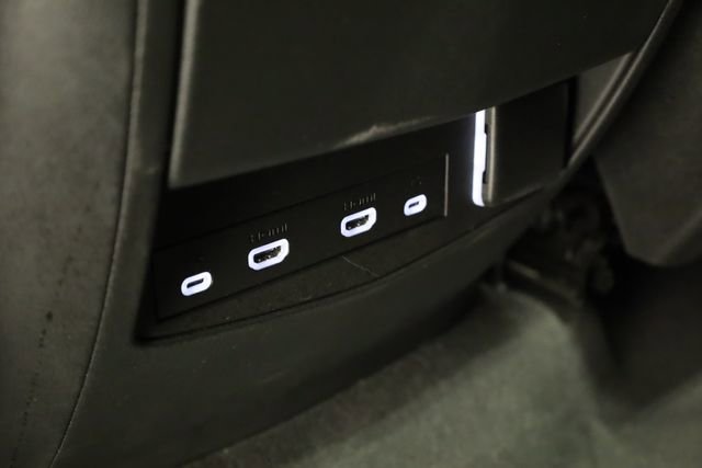 Used 2021 Cadillac Escalade Premium Luxury AWD/4WD image 32