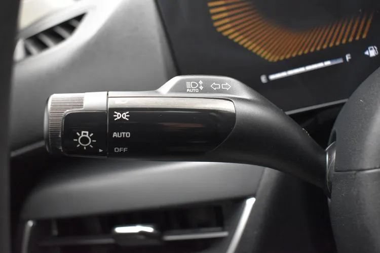 Used 2025 Kia K4 FWD image 24