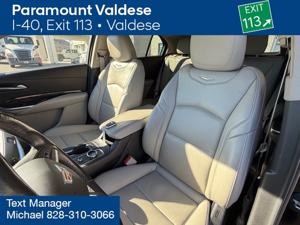Used 2023 Cadillac XT4 Premium Luxury image 14