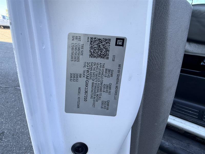 Used 2019 GMC Savana 2500 w/ Driver Convenience Package RWD image 22
