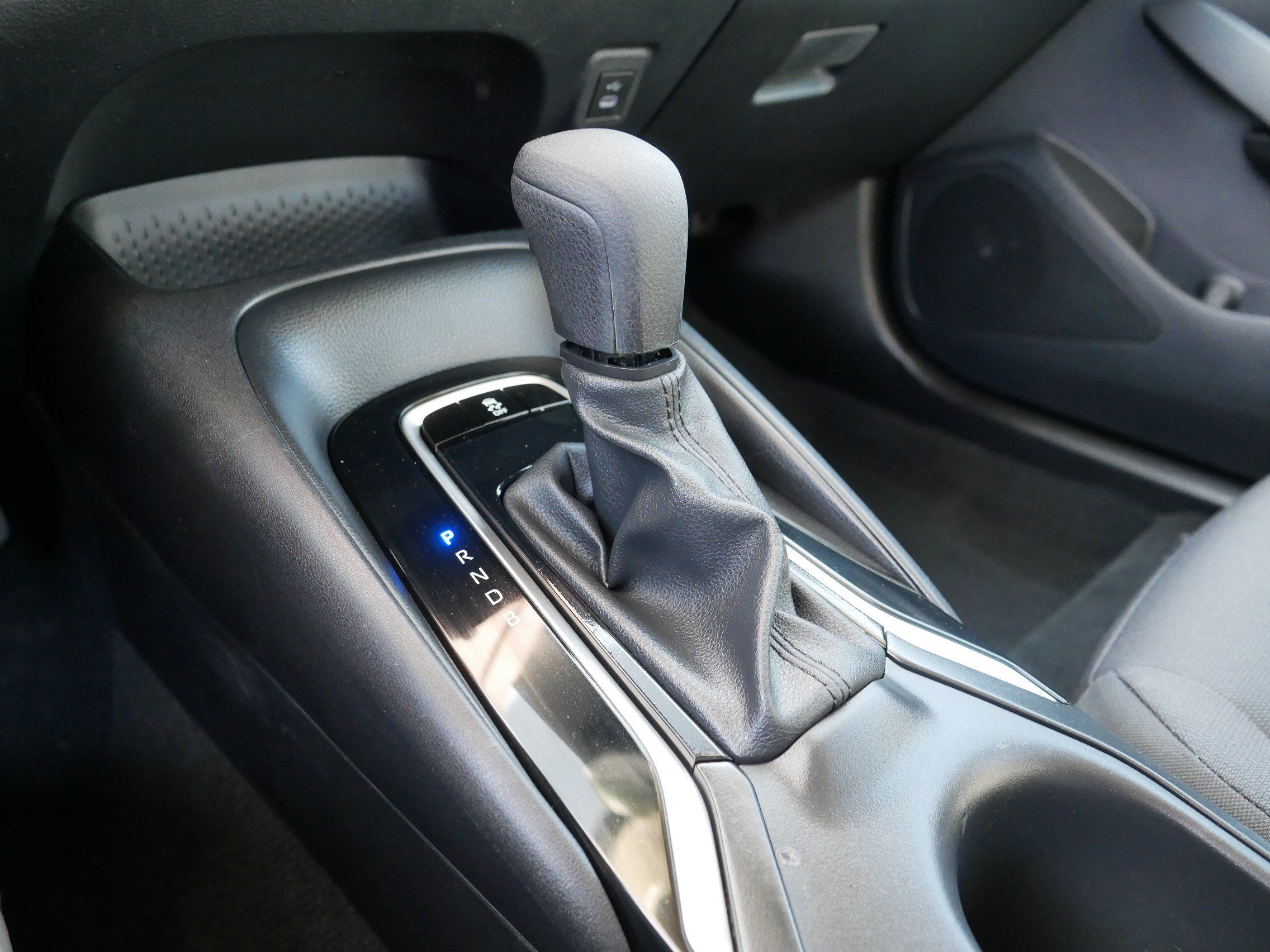 Used 2024 Toyota Corolla LE FWD image 24