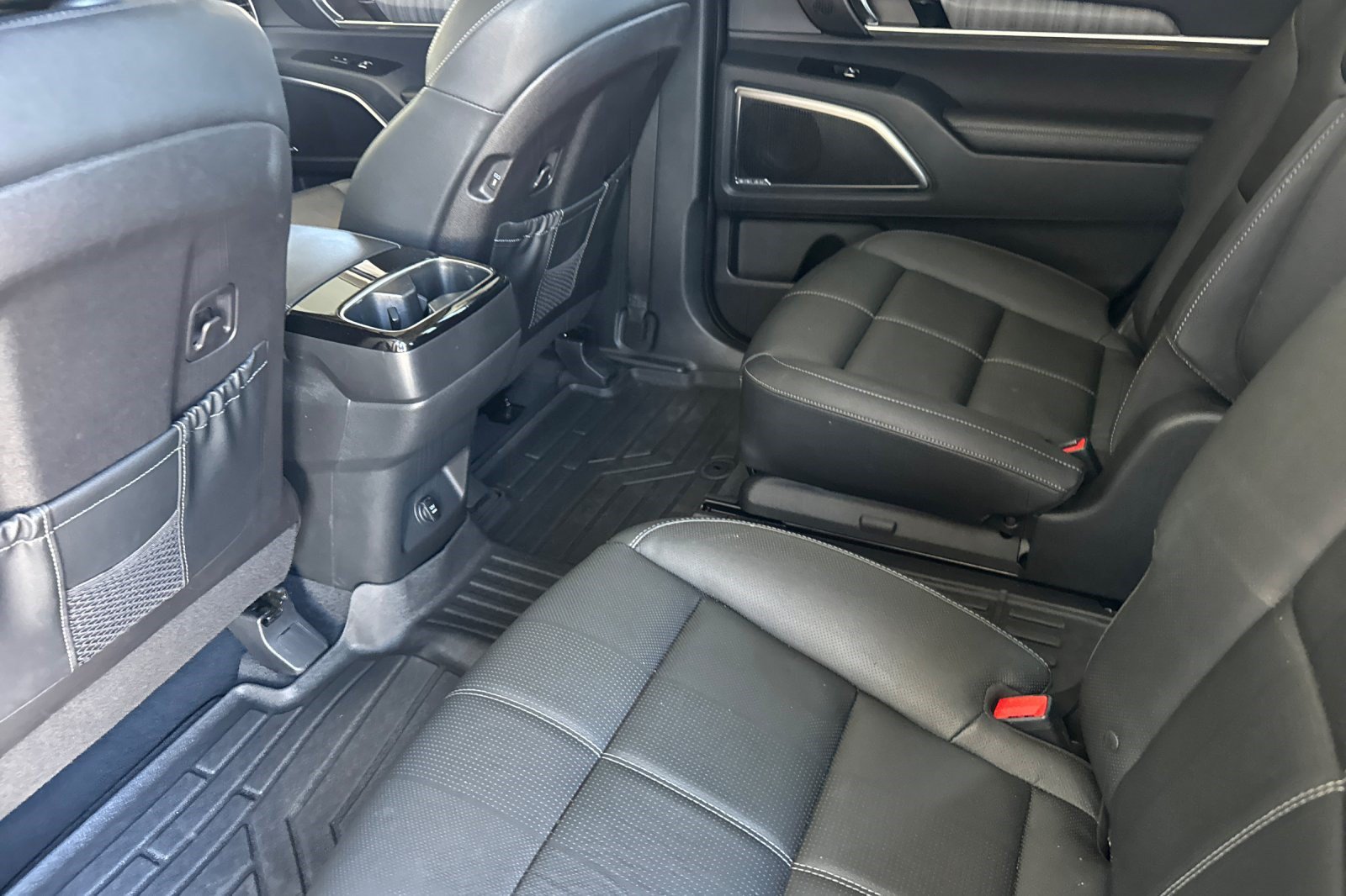 Used 2024 Kia Telluride SX AWD/4WD image 27