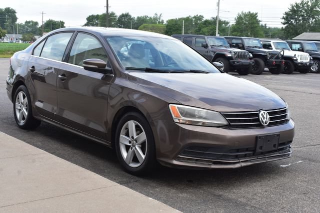 Used 2015 Volkswagen Jetta TDI SE FWD image 11
