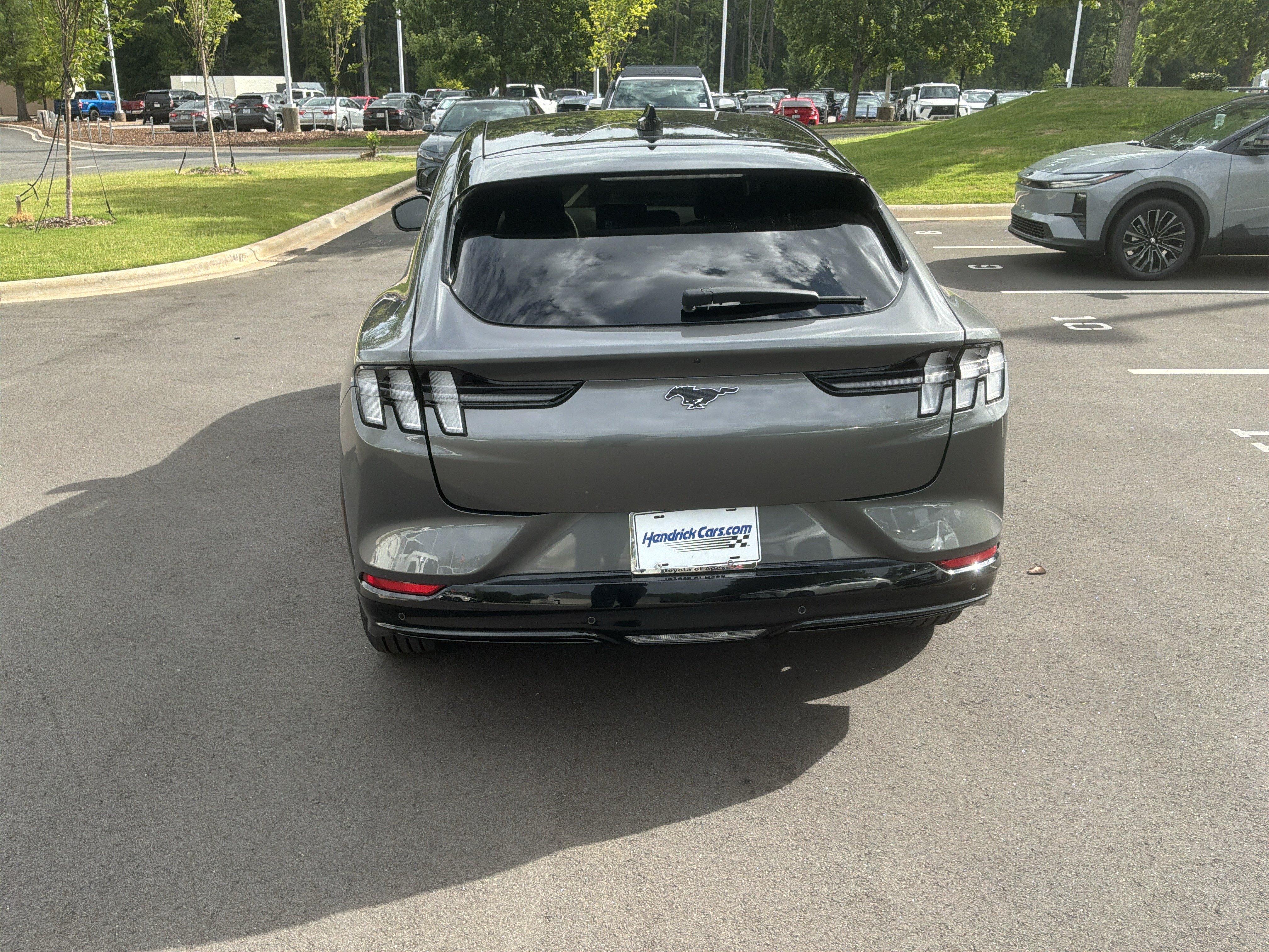 Used 2023 Ford Mustang Mach-E Premium AWD/4WD image 9