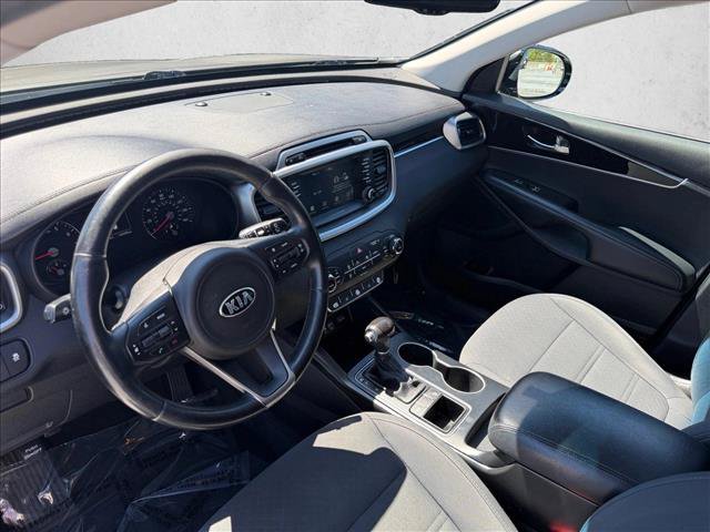Used 2017 Kia Sorento FWD w/ LX Convenience Package image 10