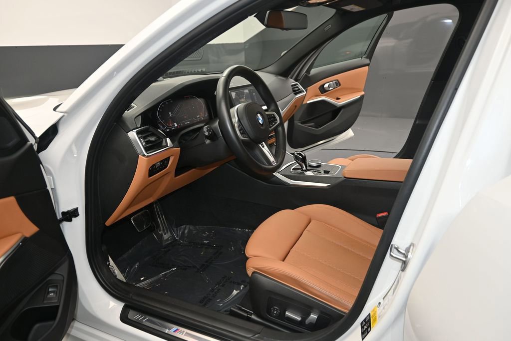Used 2022 BMW 330i xDrive Sedan w/ M Sport Package AWD/4WD image 13