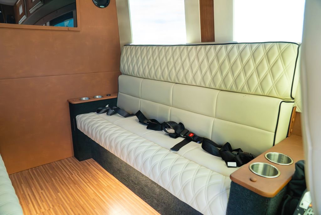 Used 2022 Mercedes-Benz Sprinter 3500 image 13