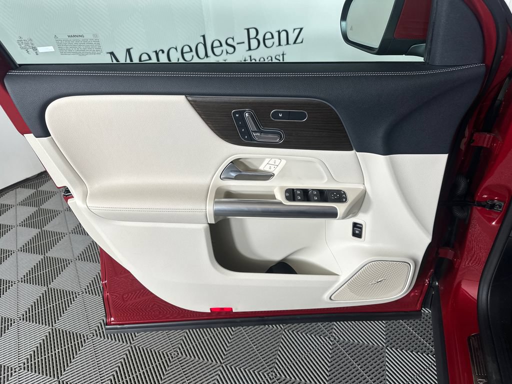 Certified 2026 Mercedes-Benz GLA 250 4MATIC image 10