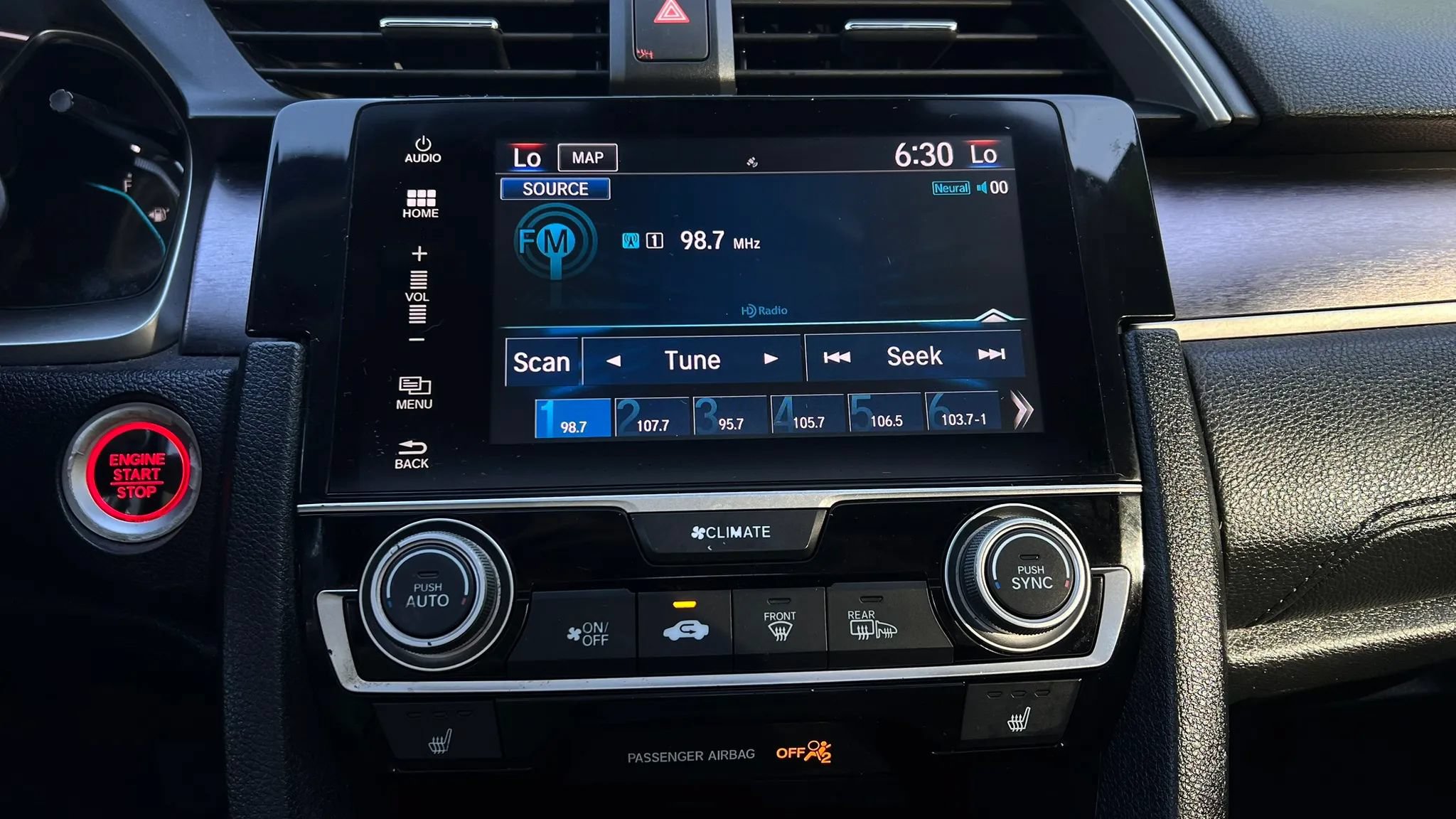 Used 2017 Honda Civic Touring image 32