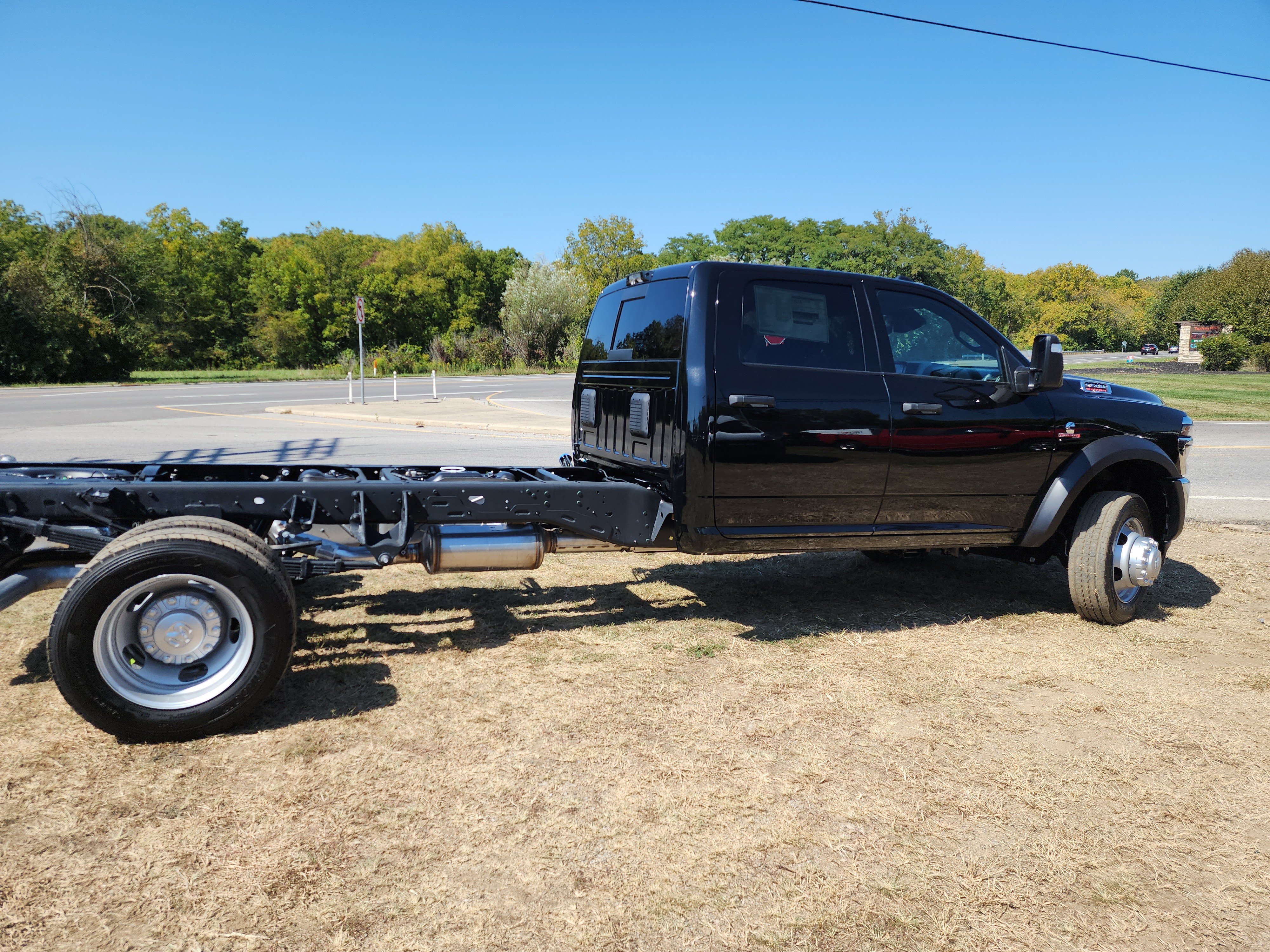 New 2026 RAM 5500 Tradesman AWD/4WD image 20
