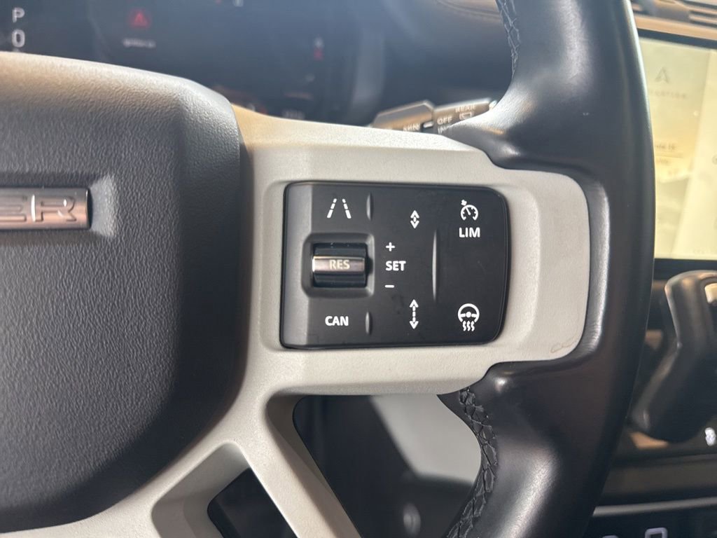 Used 2024 Land Rover Defender 110 SE image 14