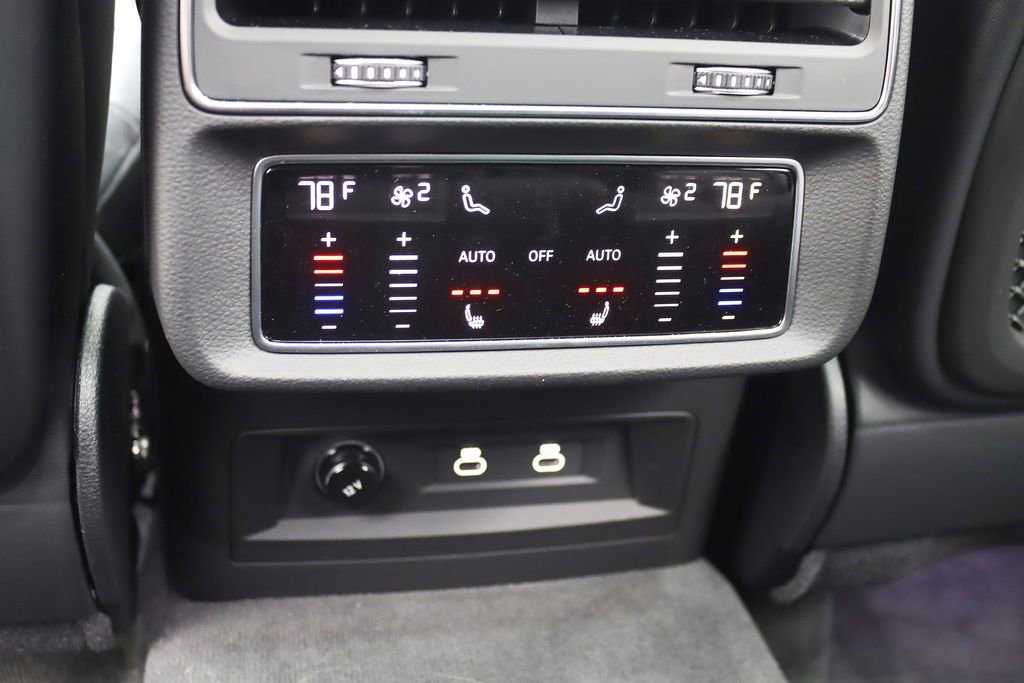 Used 2026 Audi RS Q8 performance image 28