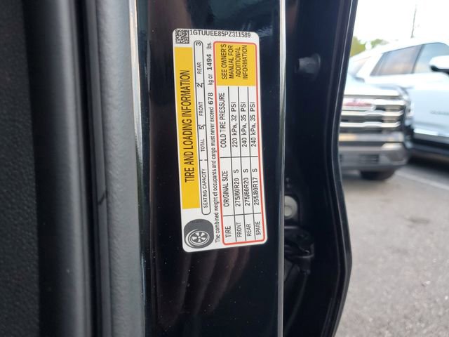 Used 2023 GMC Sierra 1500 AT4 w/ AT4 Premium Package image 32