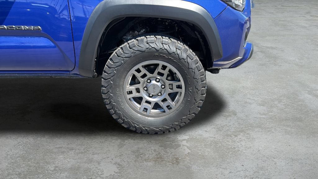 Used 2022 Toyota Tacoma TRD Off-Road RWD image 28