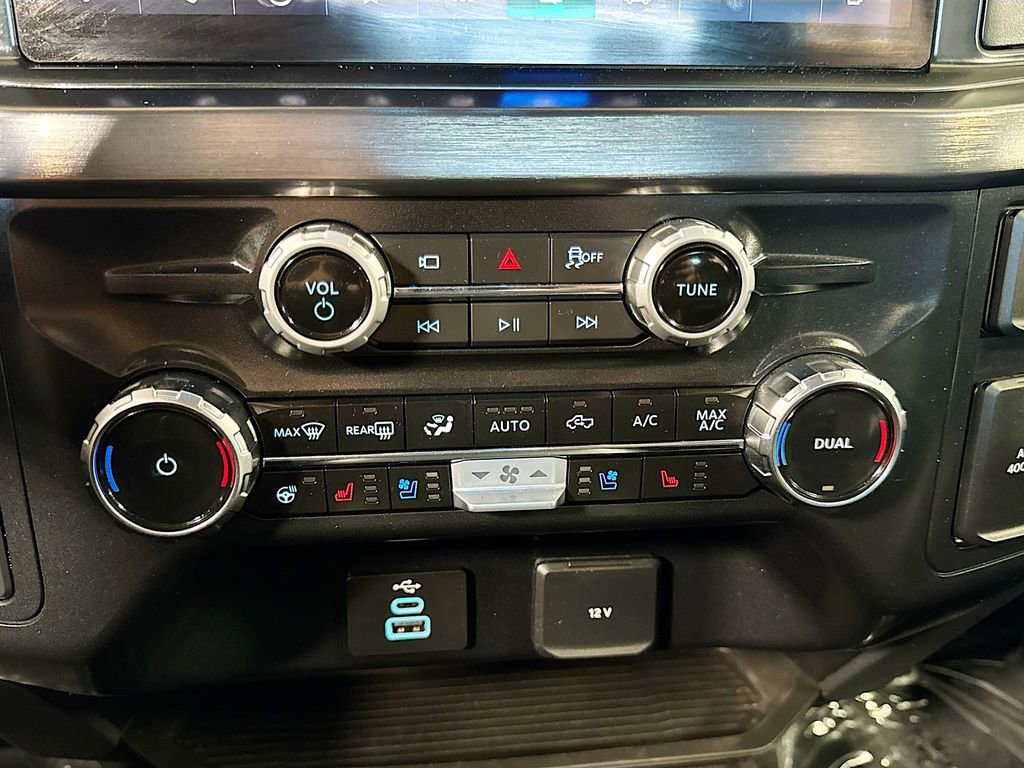 Used 2025 Ford F350 Lariat AWD/4WD image 23