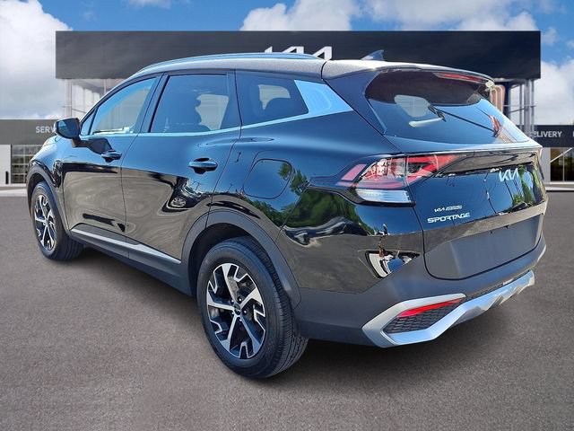 Certified 2025 Kia Sportage EX AWD/4WD image 4