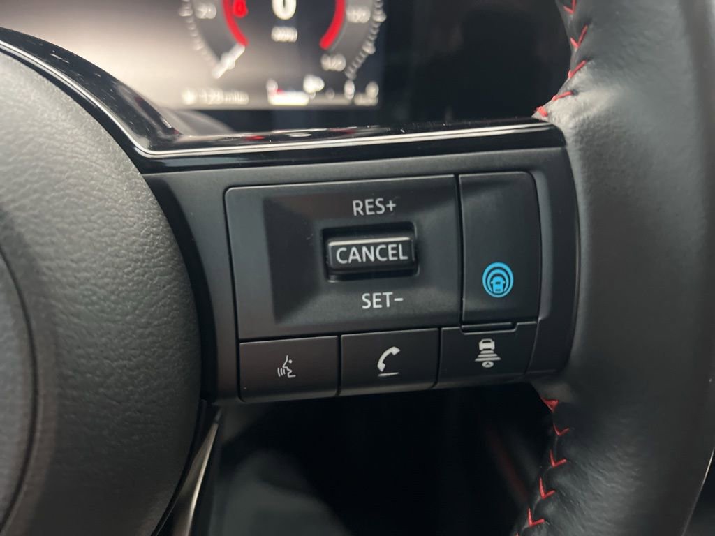 Certified 2025 Nissan Kicks SR AWD/4WD image 56