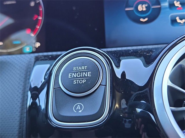 Used 2025 Mercedes-Benz CLA 250 4MATIC image 11