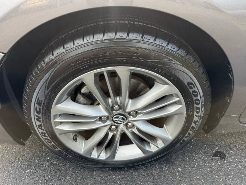 Used 2017 Toyota Camry SE FWD image 22