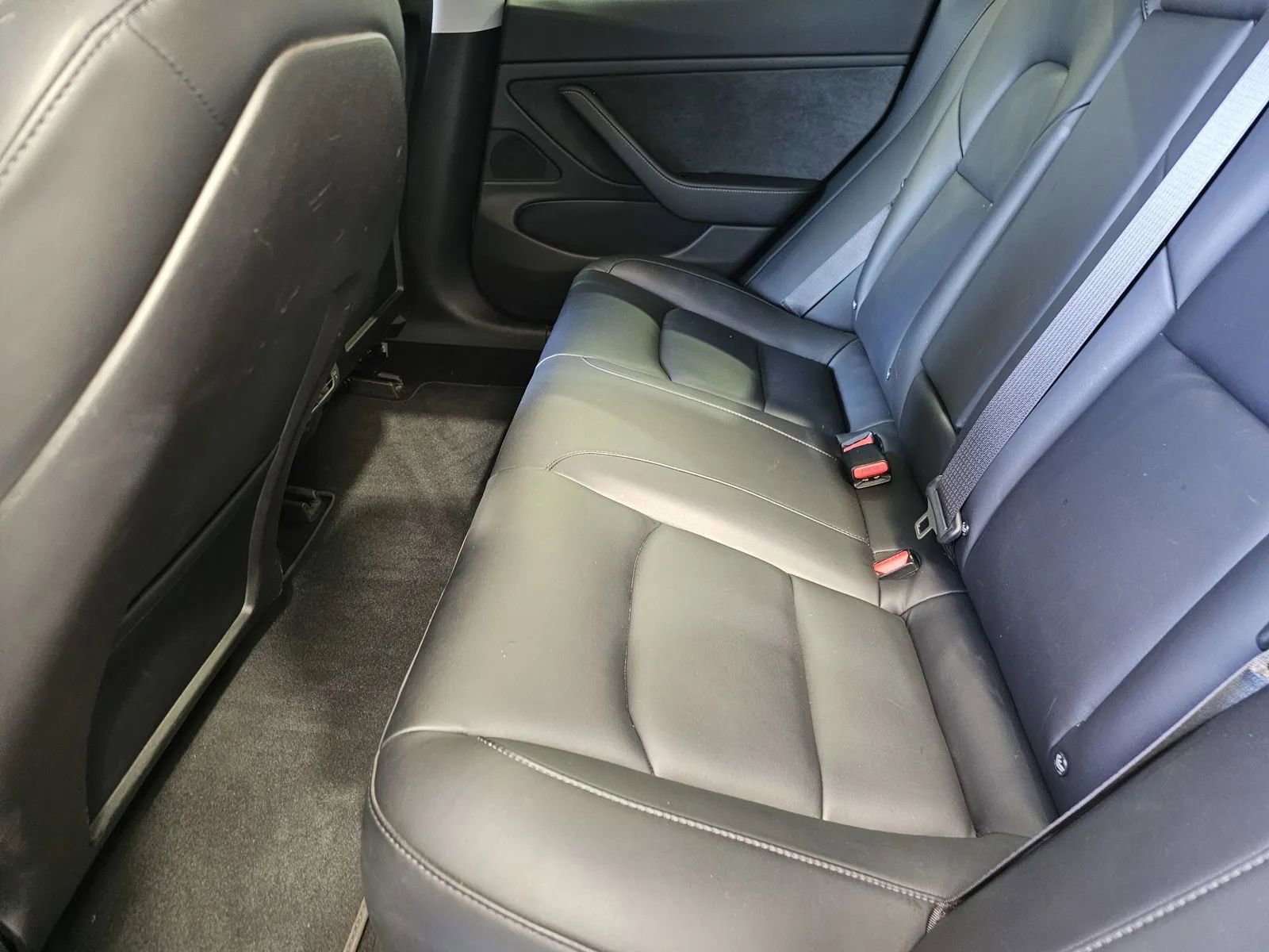 Used 2018 Tesla Model 3 Long Range AWD/4WD image 13