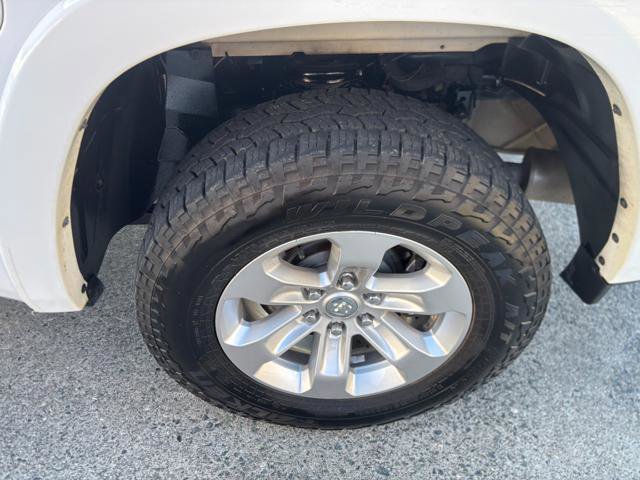 Used 2020 RAM 1500 Laramie AWD/4WD image 21