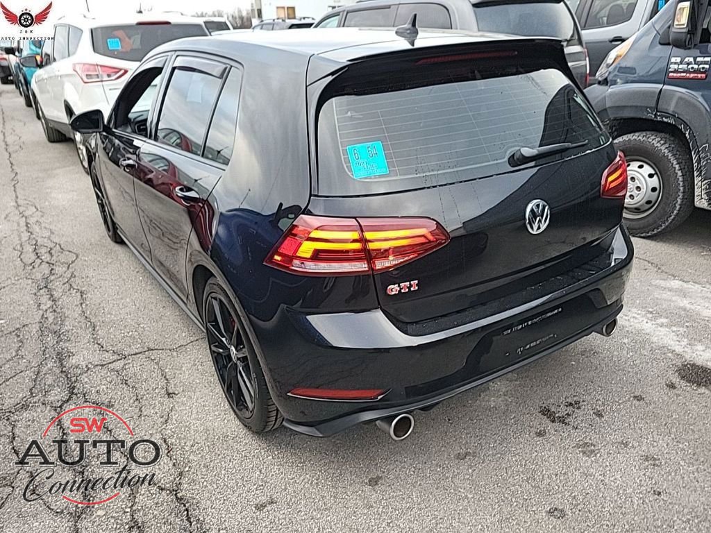 Used 2021 Volkswagen GTI SE image 4