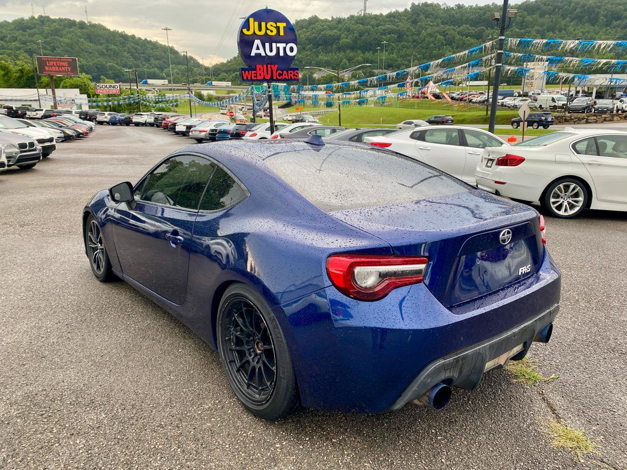 Used 2013 Scion FR-S RWD image 5