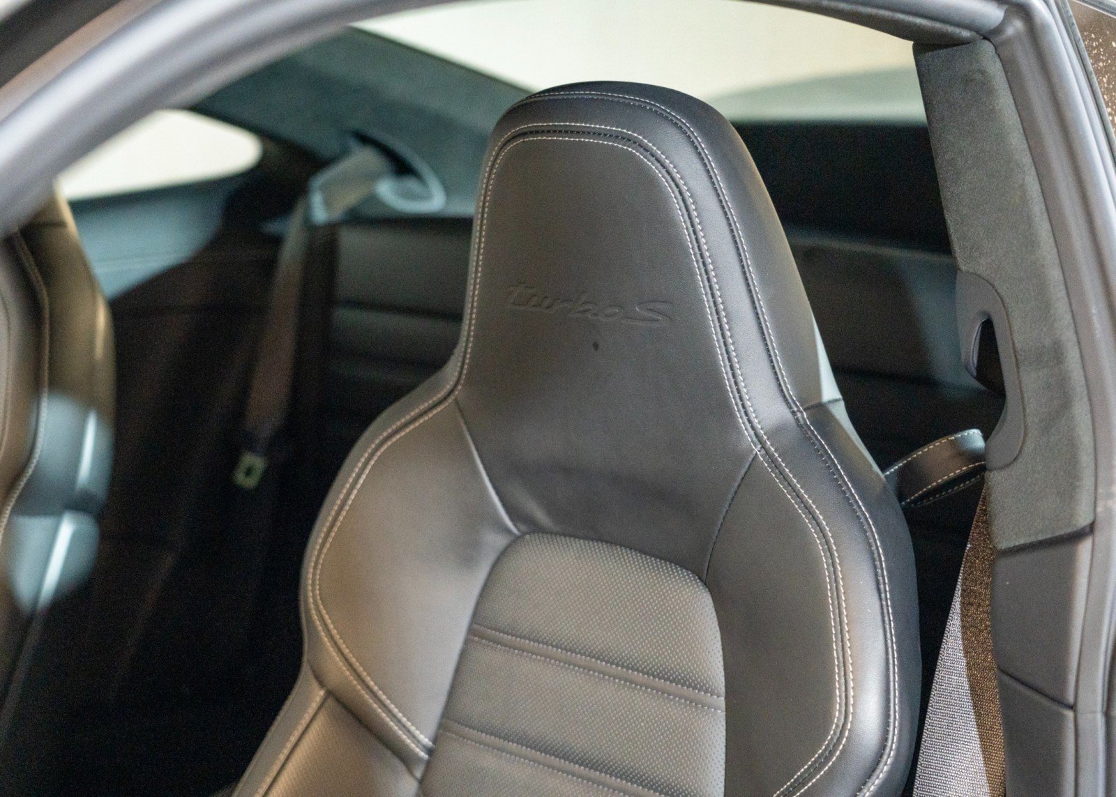 Certified 2024 Porsche 911 Turbo S AWD/4WD image 14