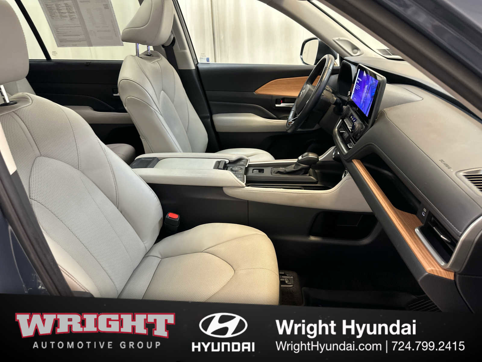 Used 2024 Toyota Grand Highlander Limited image 21