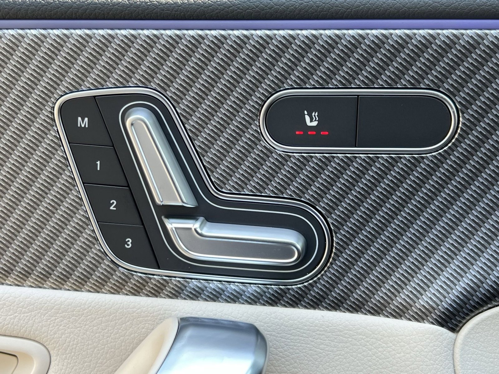 New 2025 Mercedes-Benz CLA 250 4MATIC image 32