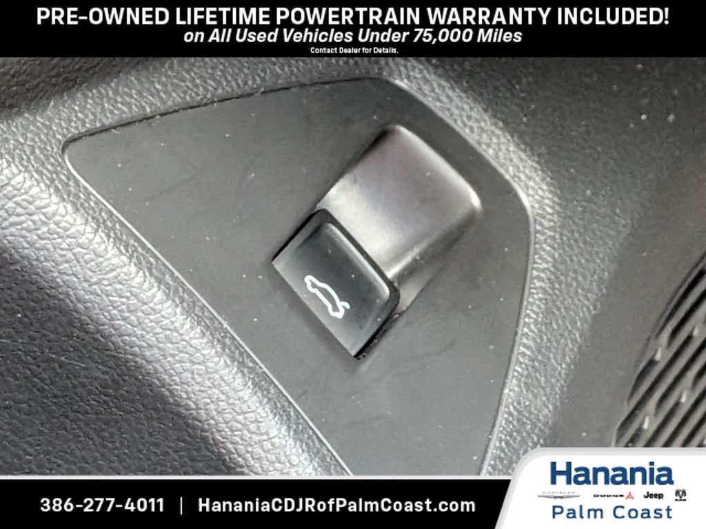 Used 2020 Volkswagen Jetta SEL FWD image 24
