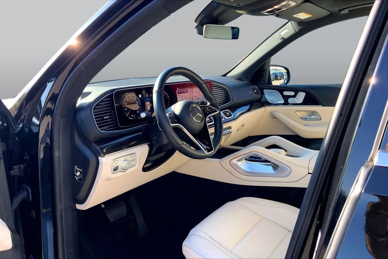 Certified 2025 Mercedes-Benz GLE 450 4MATIC image 17