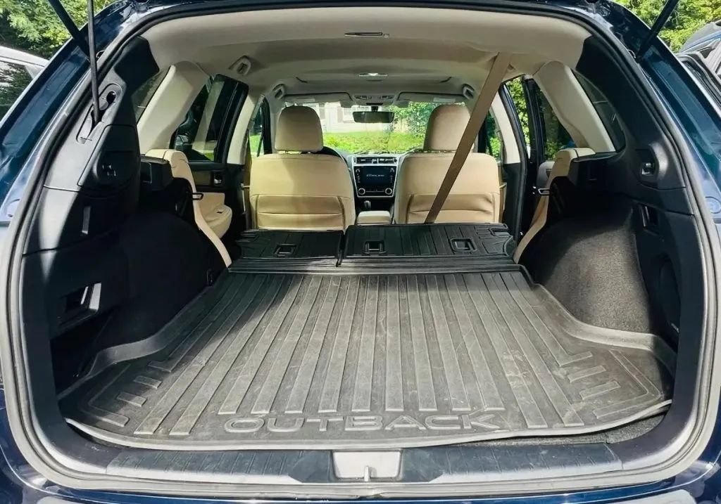 Used 2018 Subaru Outback 3.6R Limited AWD/4WD image 26