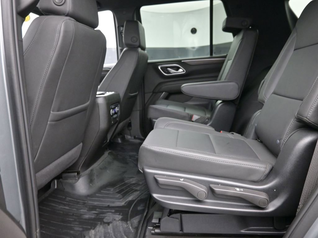 Used 2024 Chevrolet Tahoe Z71 w/ Luxury Package image 13