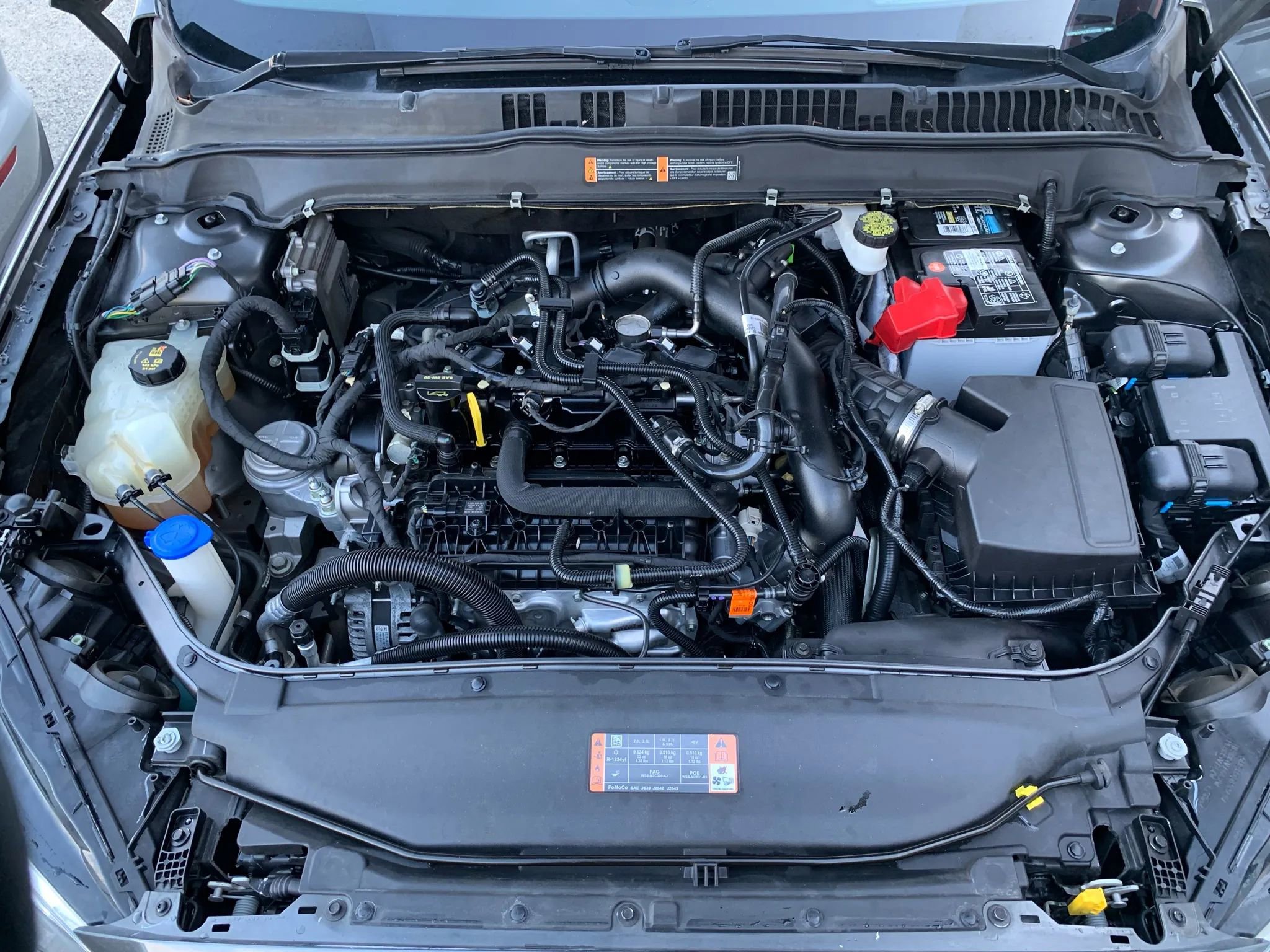 Used 2020 Ford Fusion SE image 28