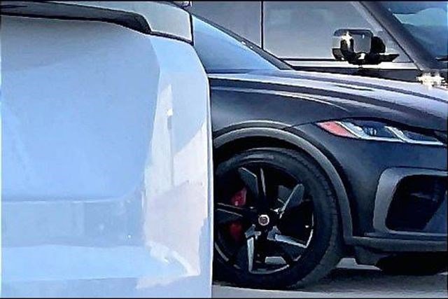 Used 2026 Land Rover Range Rover Evoque Dynamic SE image 6