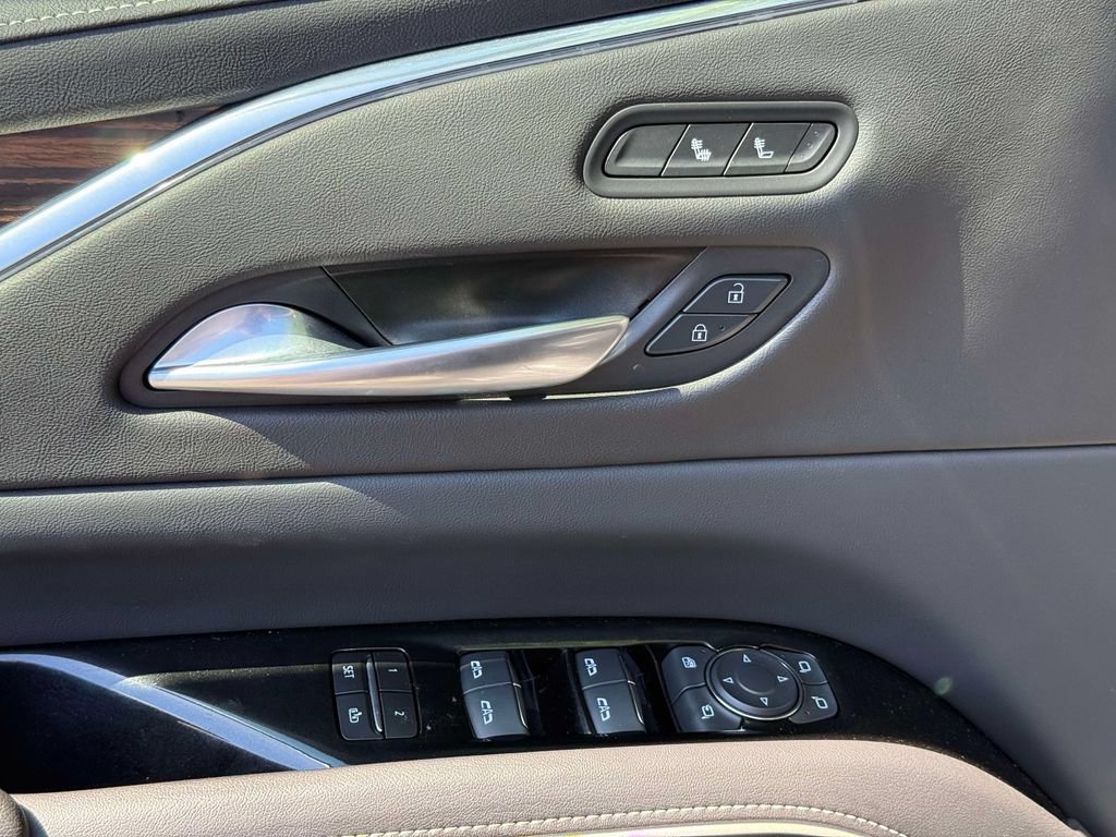 Used 2024 Cadillac Escalade Luxury AWD/4WD image 22