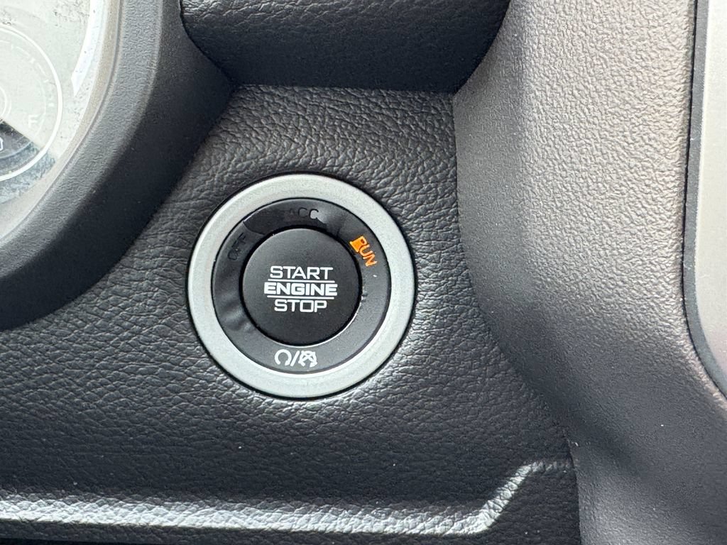 Used 2019 RAM 1500 Big Horn AWD/4WD image 25