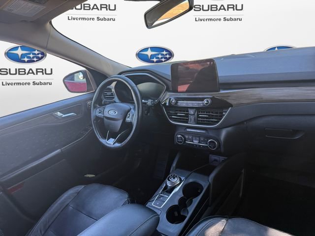 Used 2020 Ford Escape Titanium image 13